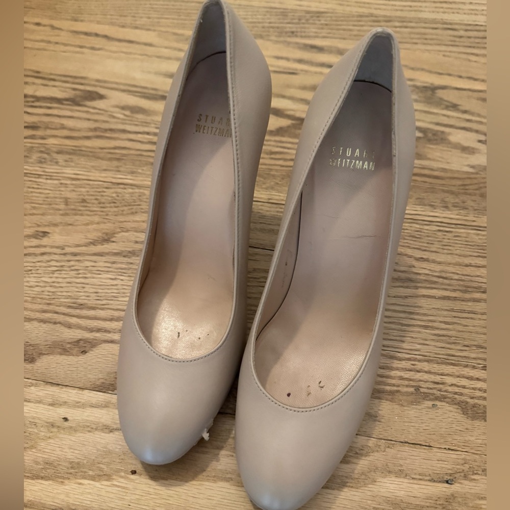 Stuart Weitzman Nude Leather Pumps